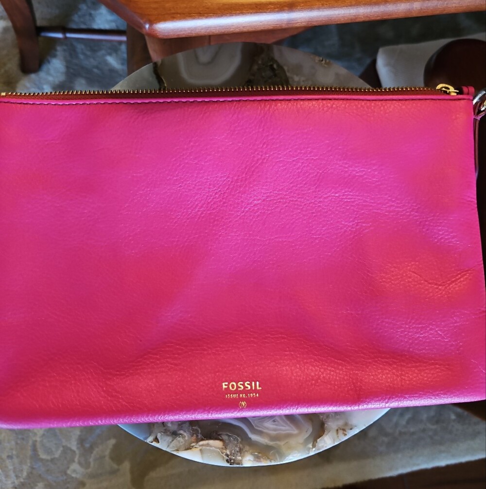 Fossil Hot Pink Leather Crossbody with Gold Hardware - Picture 7 of 7